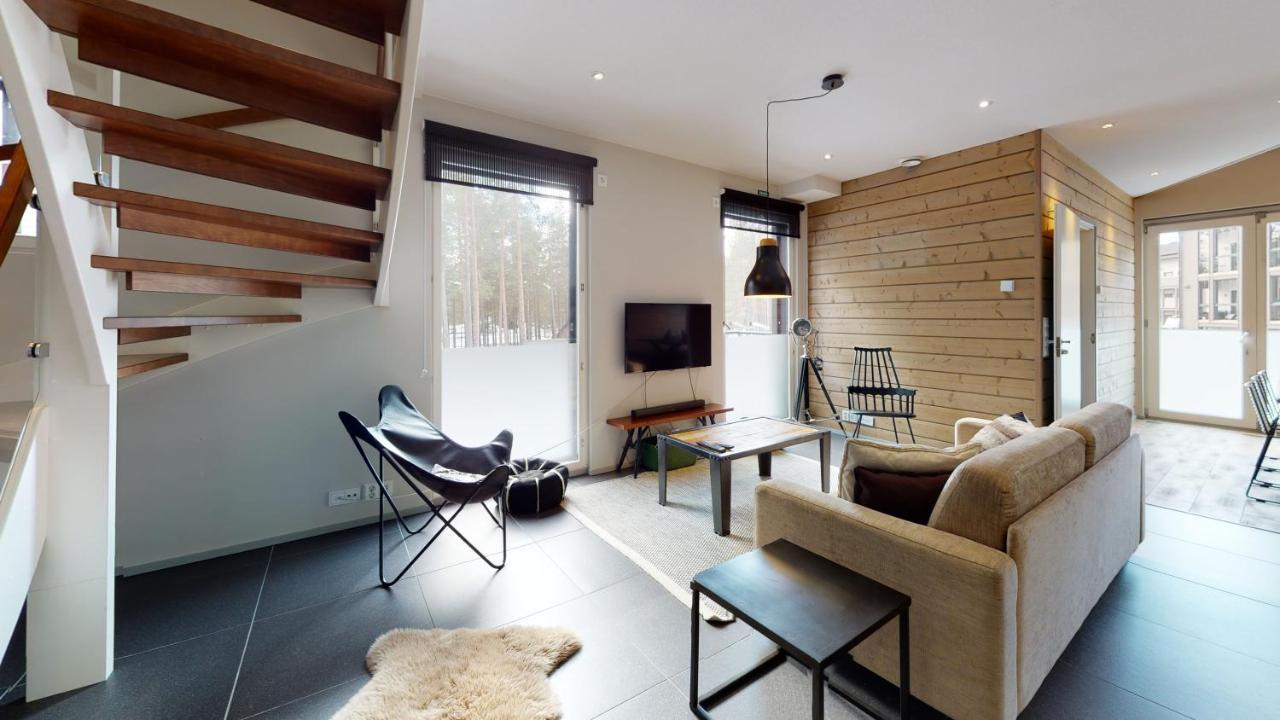 Sandy Kelt - Irish House Apartments Kalajoki Exteriör bild